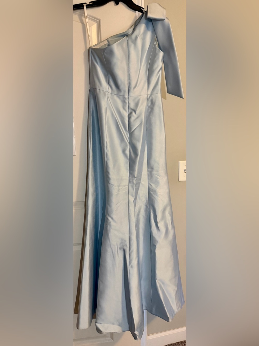 One-Shoulder Light Blue Evening Gown with Cute Bow Detail - Picture 3 of 7